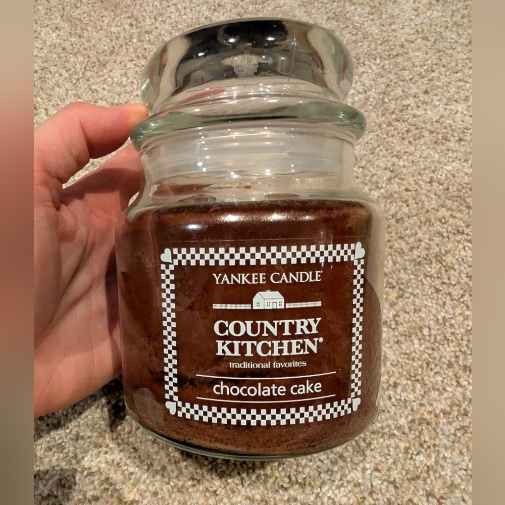 Yankee Candle Country Kitchen Chocolate Cake Brown Jar Candle 14.5 Oz